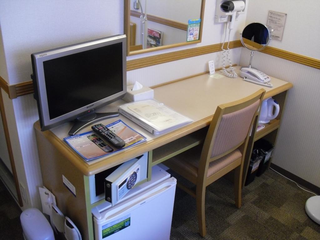 Hotel Route-Inn Fukui Ekimae Eksteriør bilde